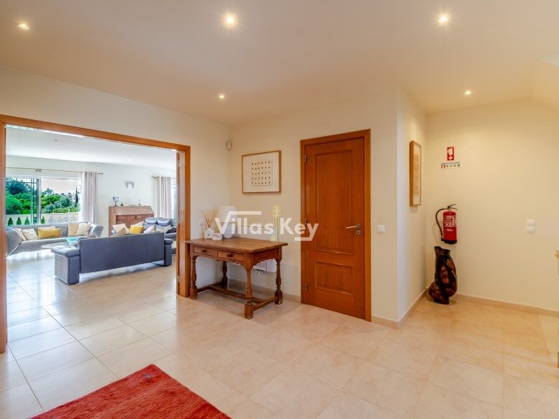 Property photo 3 of 60