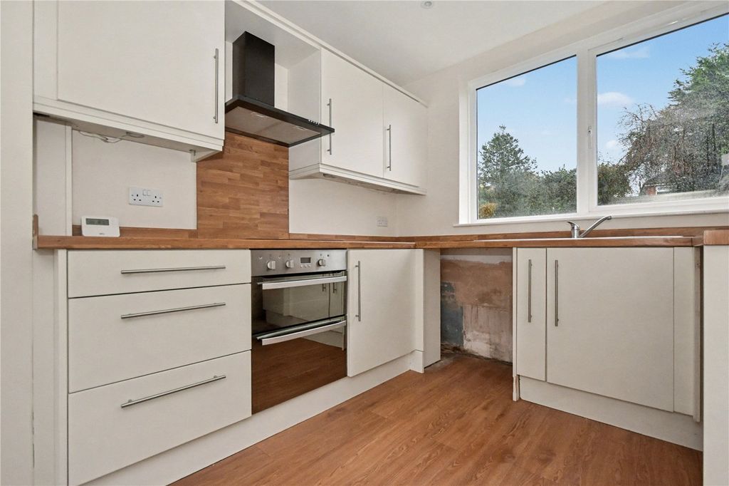 Property photo 2 of 14 Picture No. 02