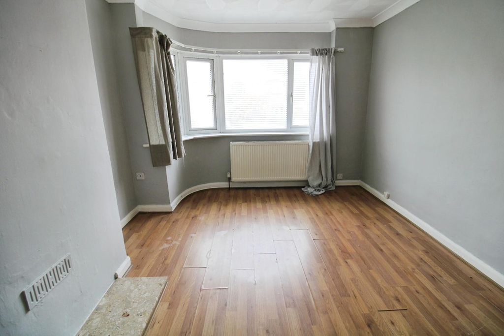 Property photo 2 of 10 A973Eeb3-Img_7265.Jpg