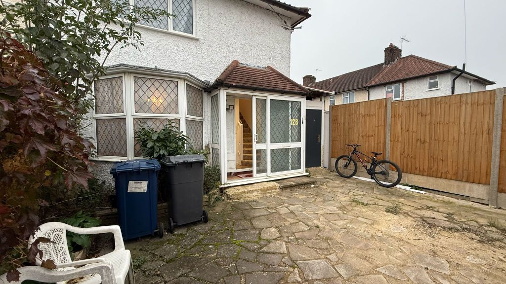 Property photo 2 of 21