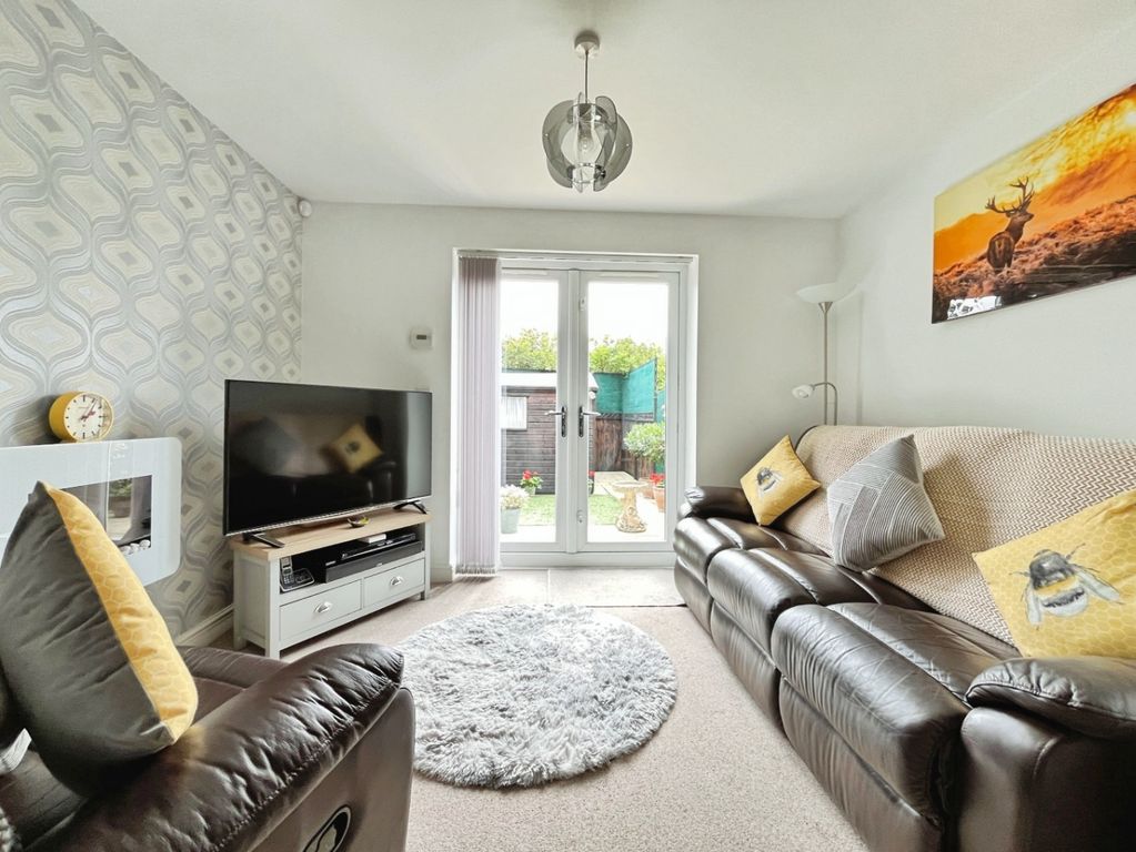 Property photo 2 of 19 4434344