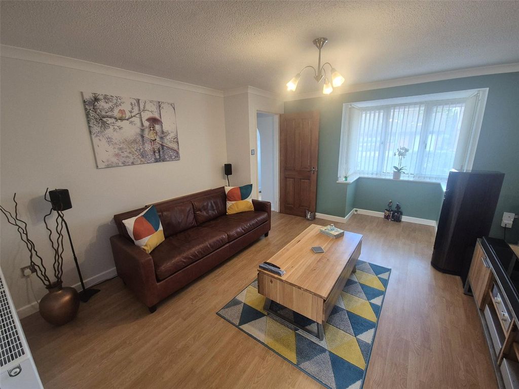 Property photo 2 of 15 Picture No. 09