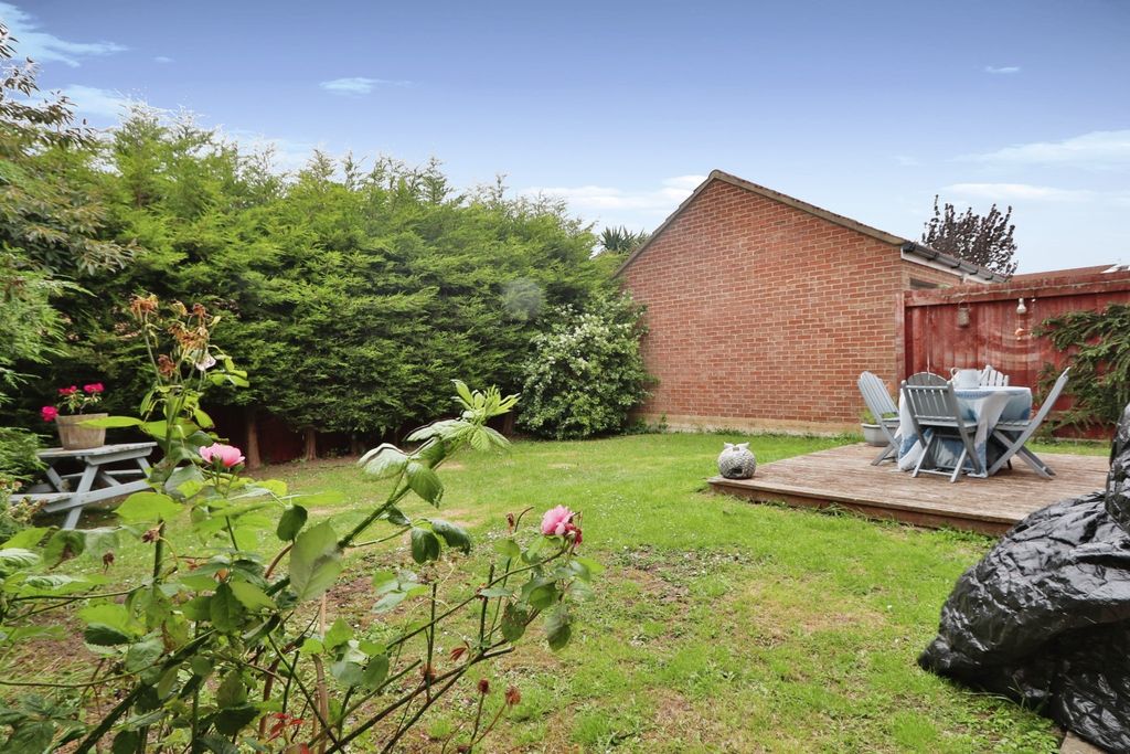Property photo 3 of 17 2534987