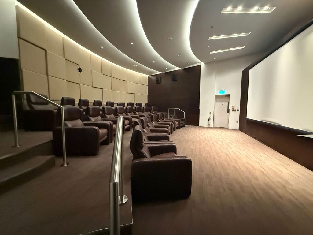 Property photo 2 of 8