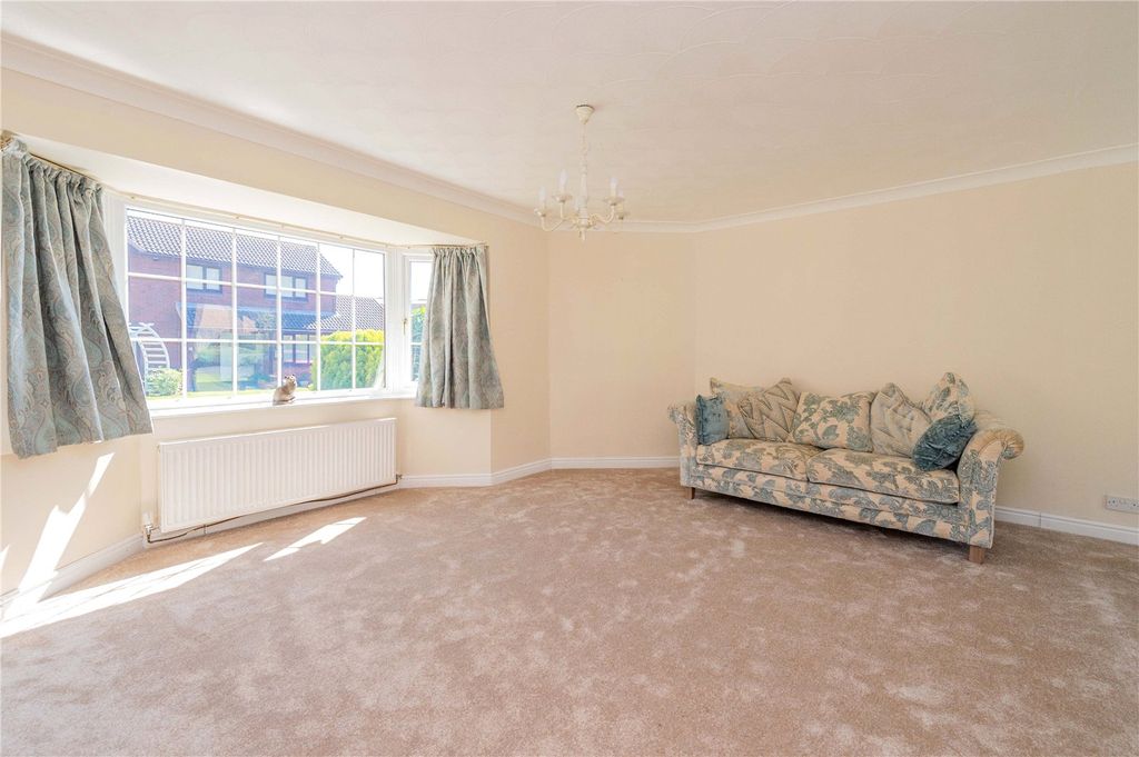 Property photo 2 of 29 Picture No. 04