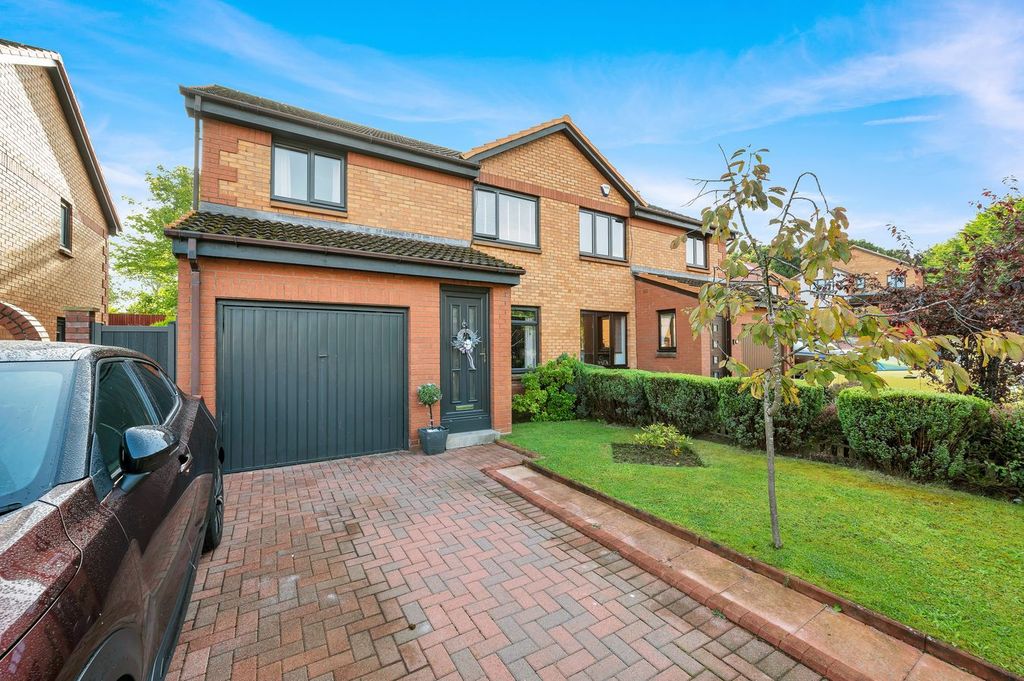 Property photo 1 of 27