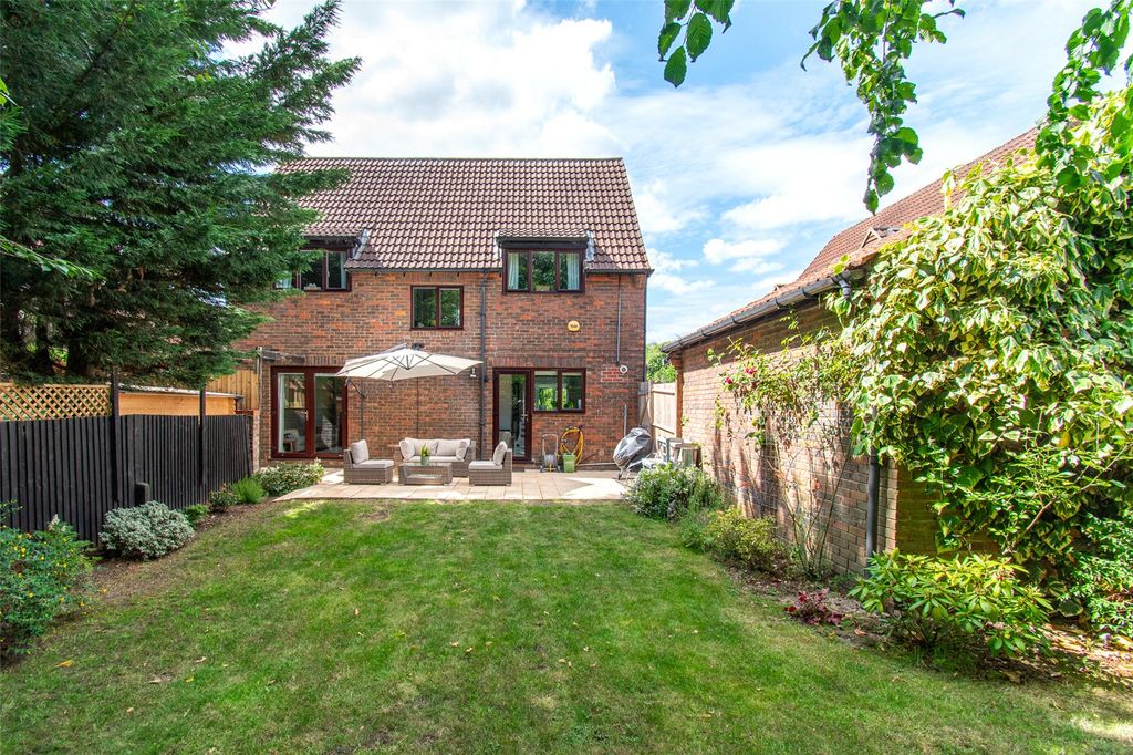 Property photo 1 of 17 Picture No. 11