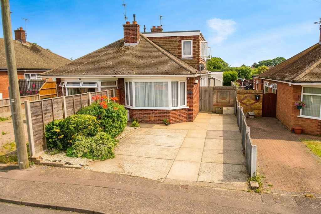 Property photo 1 of 18