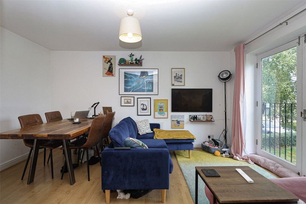 Property photo 3 of 17 Picture No. 08