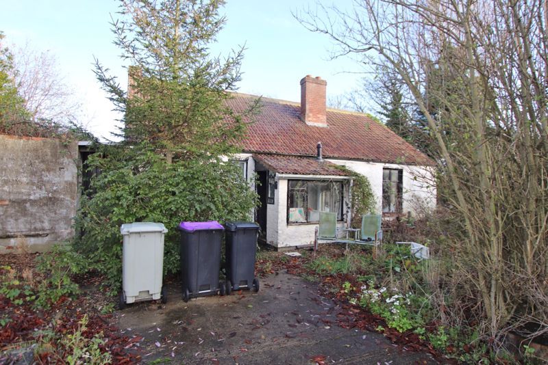 Property photo 1 of 19 Front