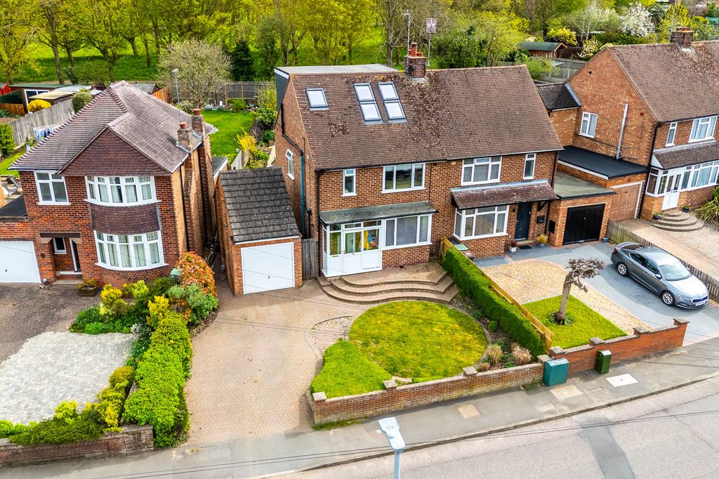 Property photo 1 of 20 Front