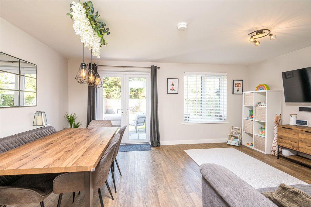 Property photo 3 of 20 Picture No. 18