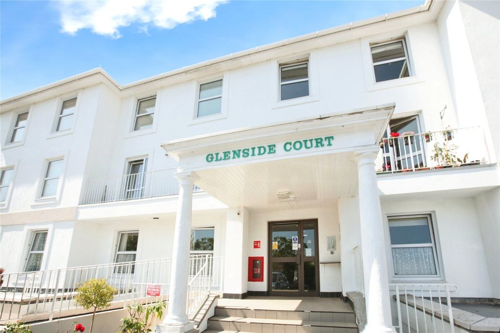 Property photo 2 of 11 General View