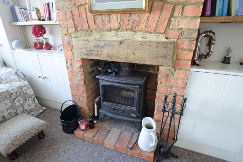 Property photo 3 of 23 Fireplace