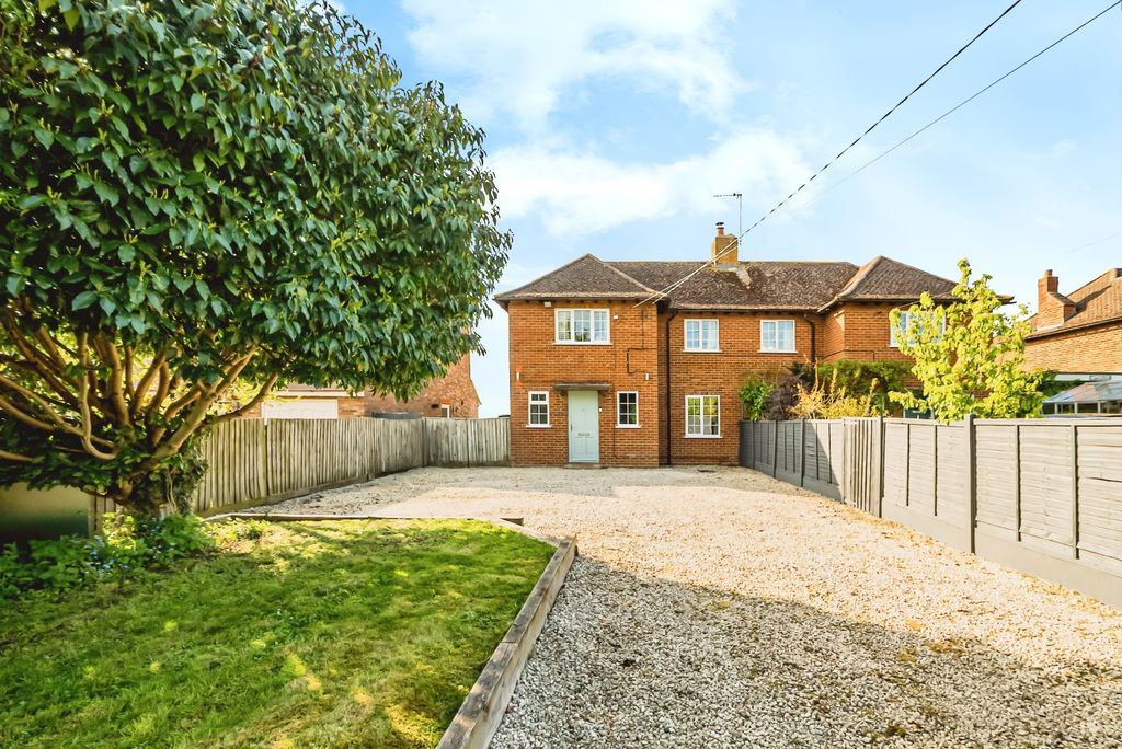 Property photo 1 of 19 1Buckinghamroad-49