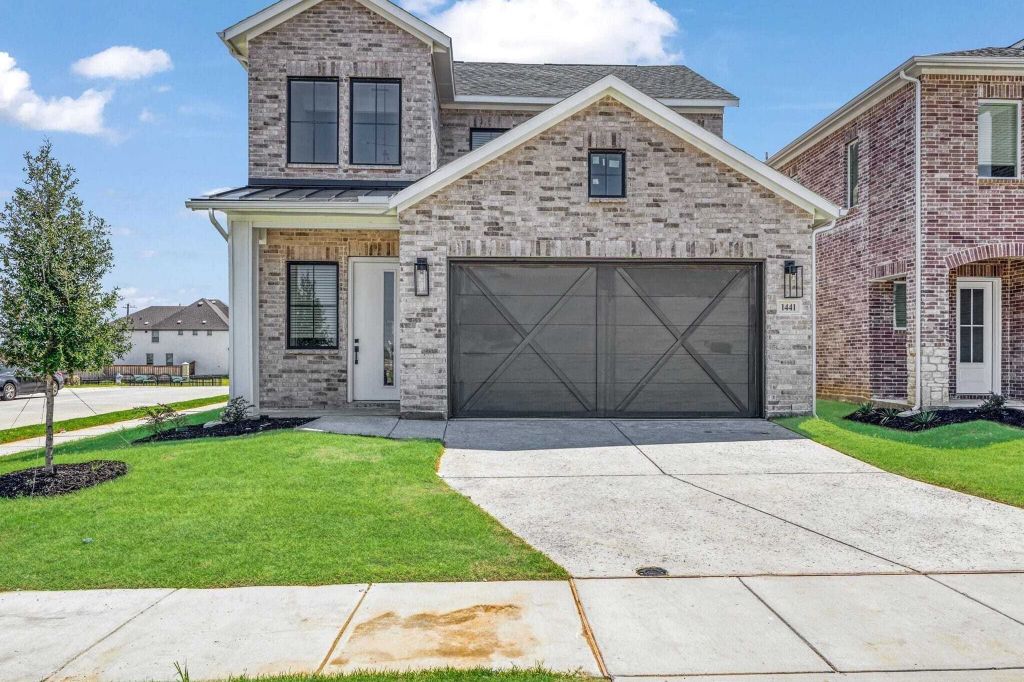 Property photo 1 of 31