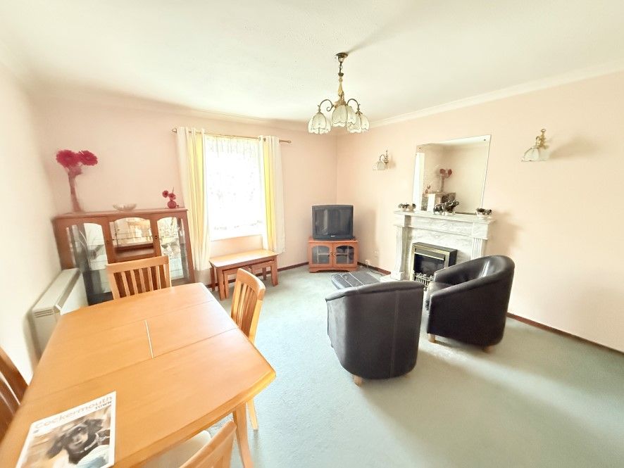 Property photo 3 of 8