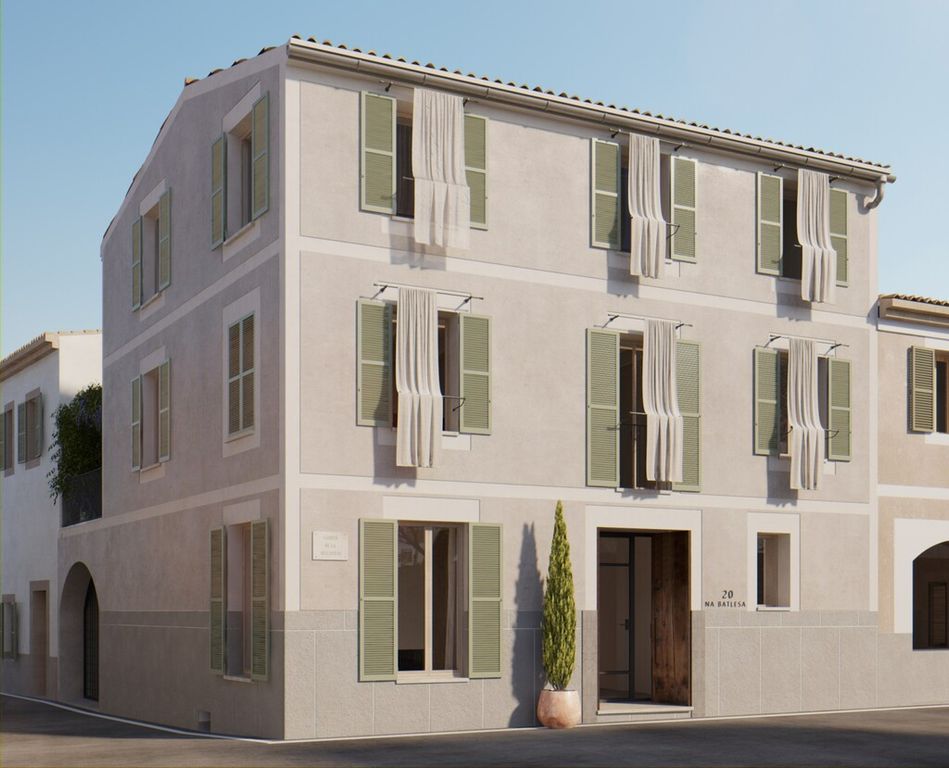 Property photo 1 of 20 Facade (1)