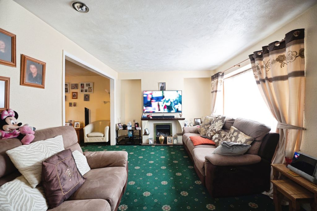 Property photo 2 of 15