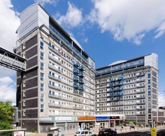Property photo 1 of 3 2 Bedroom And 2 Bathroom Apartment Available For Rent In The Vista Building, Woolwich, London, Se18 6Jh