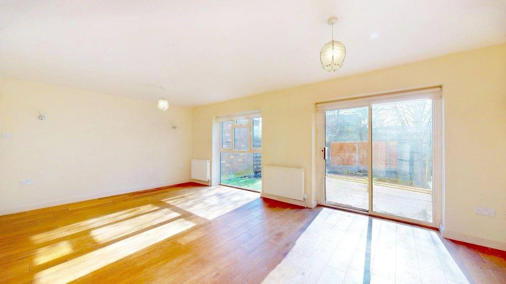 Property photo 1 of 12 Whatsapp Image 2025-03-01 At 11.21.15.Jpeg