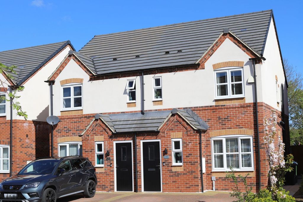 Property photo 1 of 18 Front View