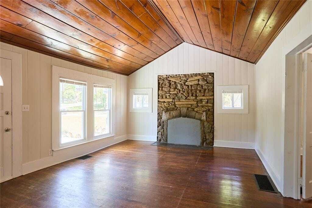 Property photo 3 of 17 <Alttext/>