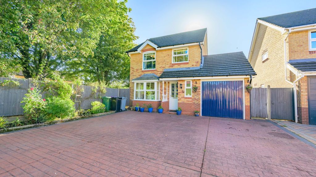 Property photo 1 of 27
