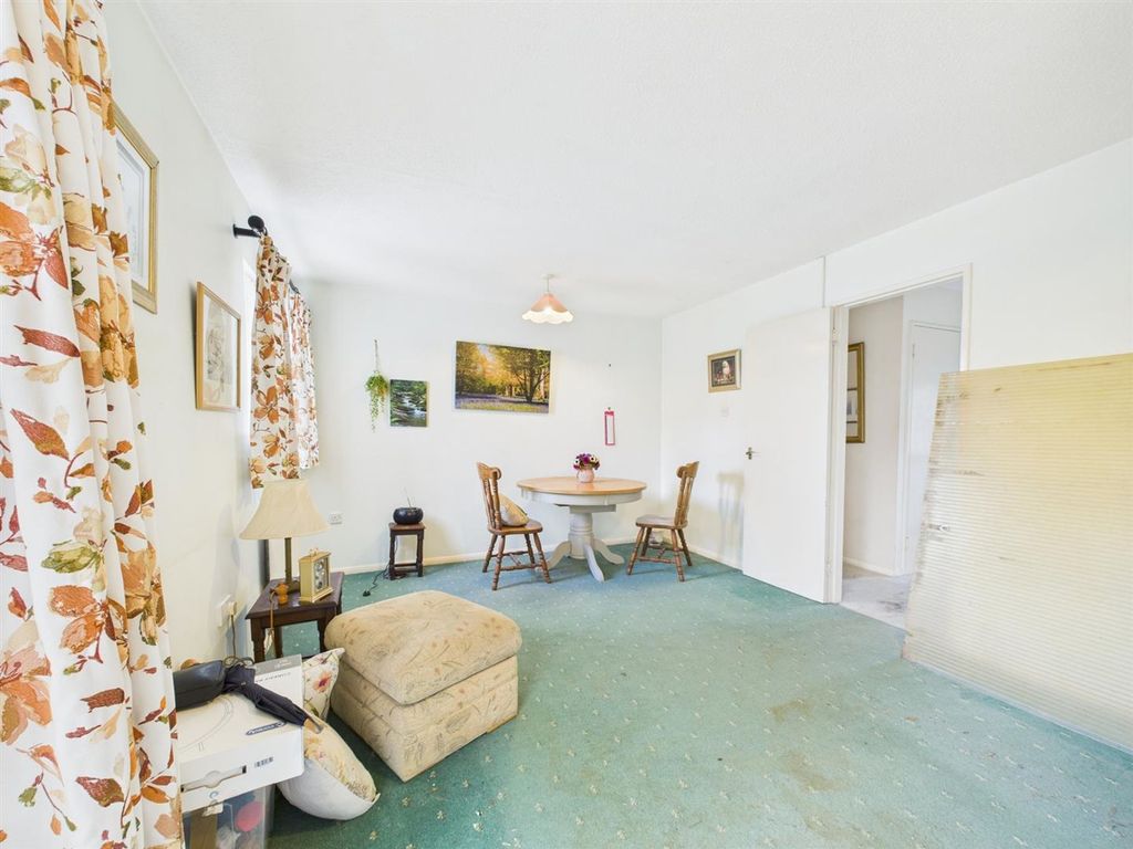 Property photo 2 of 9 Cam05474G0-Pr0041-Still004.Jpg