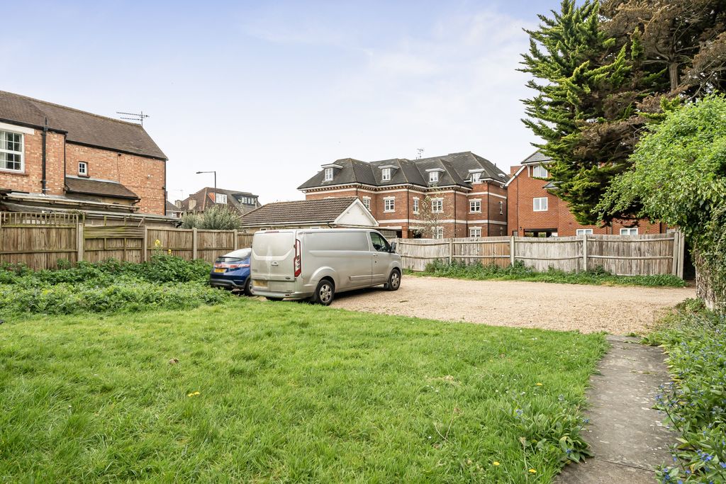 Additional image 20 of 1 bed flat for saleForlease Rd, Maidenhead SL6