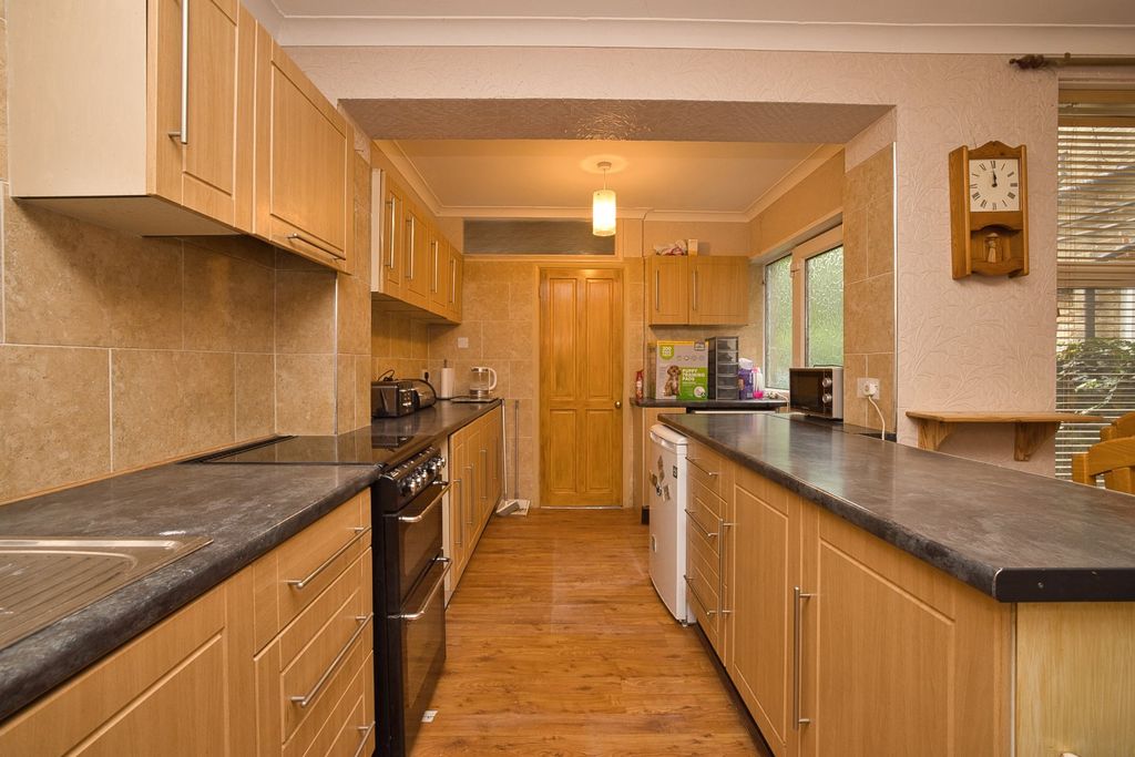 Property photo 2 of 11 Picture 2