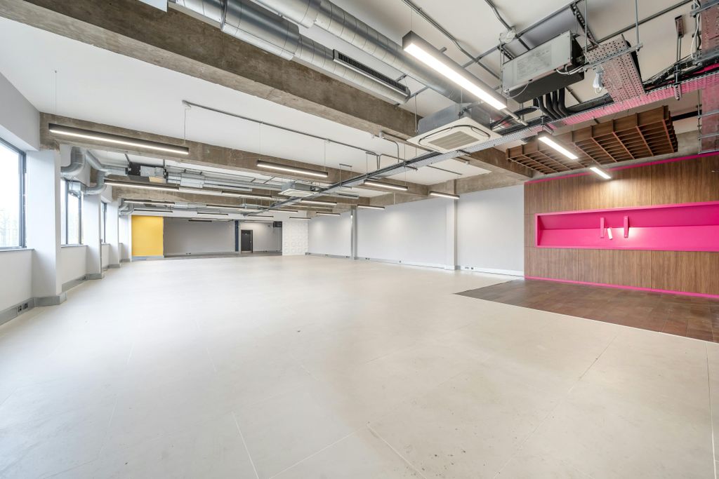 Property photo 3 of 11 957297 6.Jpg