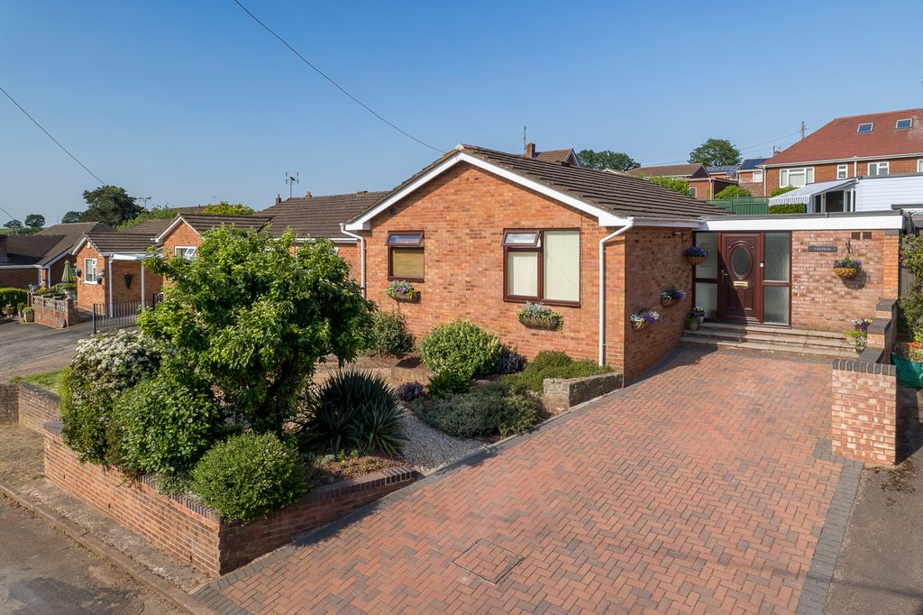 Property photo 1 of 20 Picture No. 09