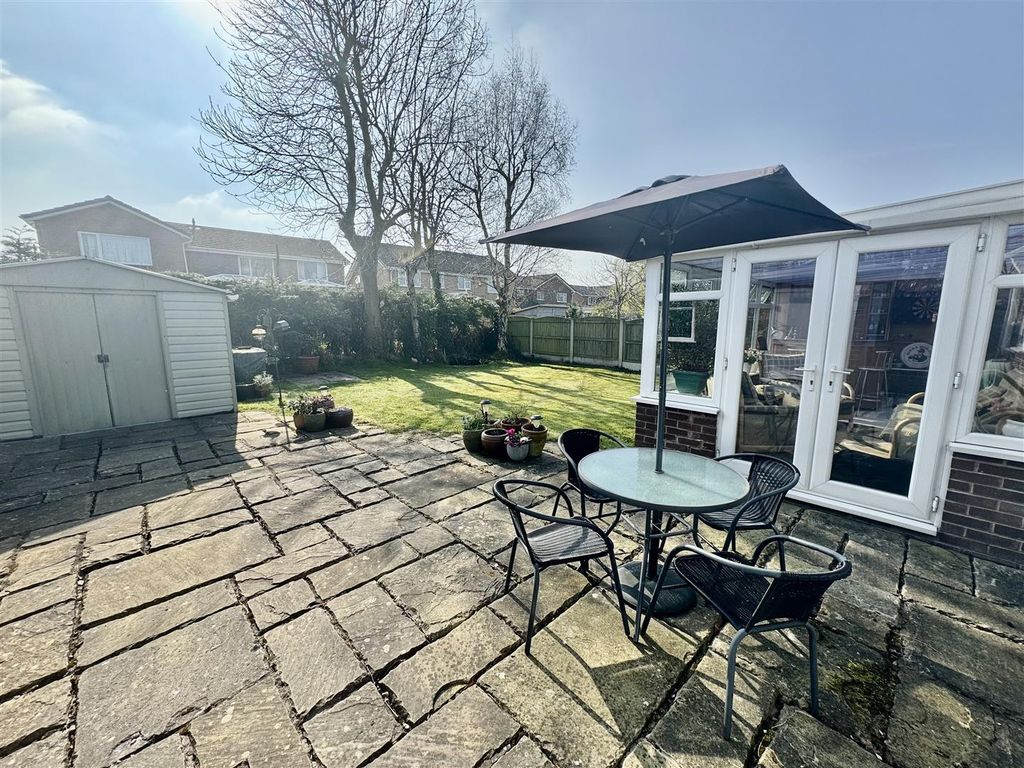 Property photo 2 of 17 -