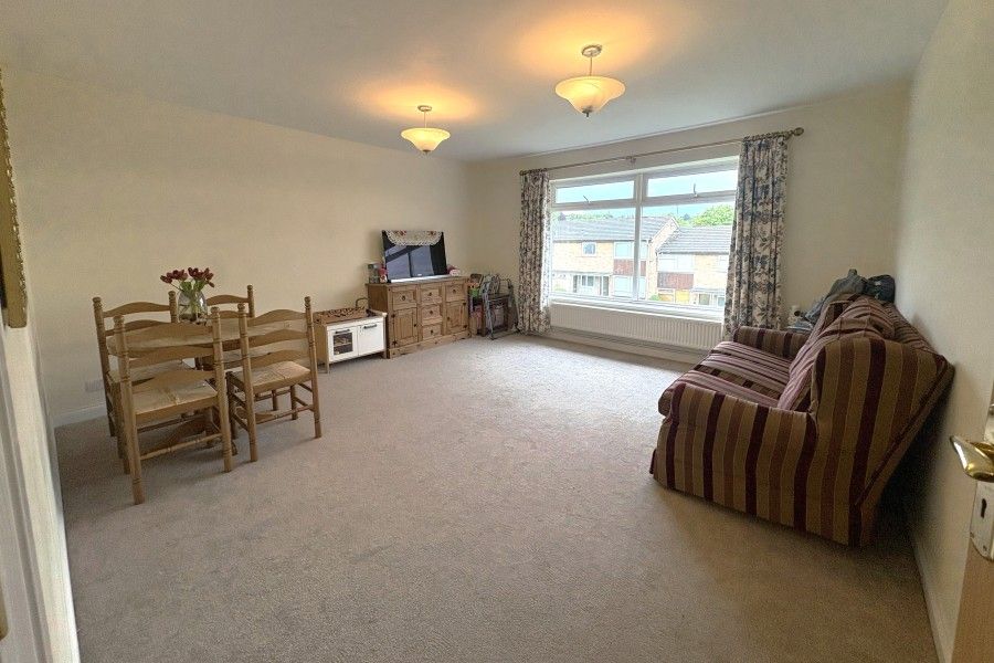 Property photo 2 of 6