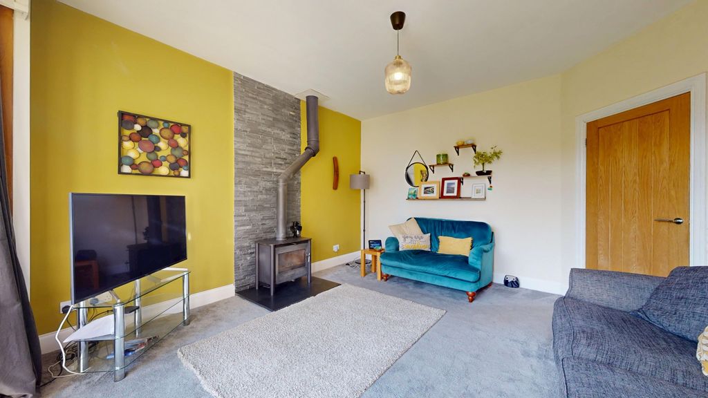 Property photo 2 of 57 5363694