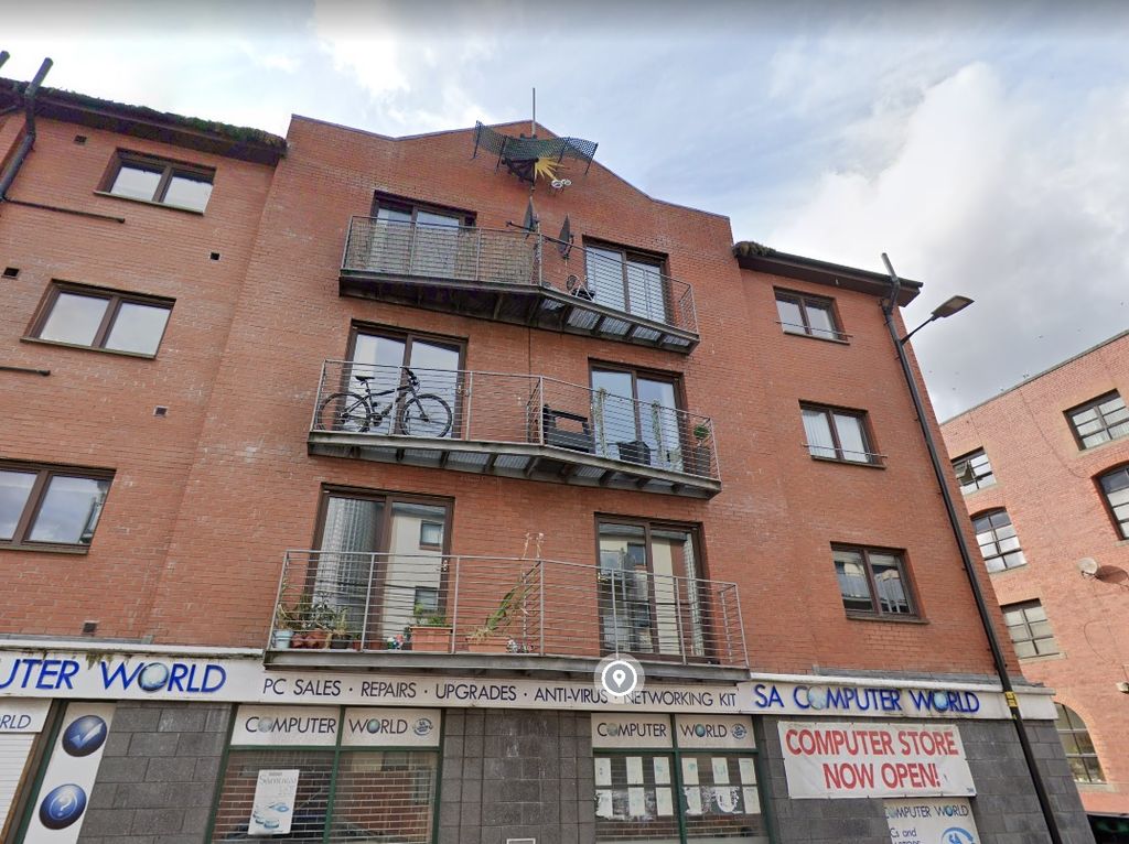 Property photo 1 of 8