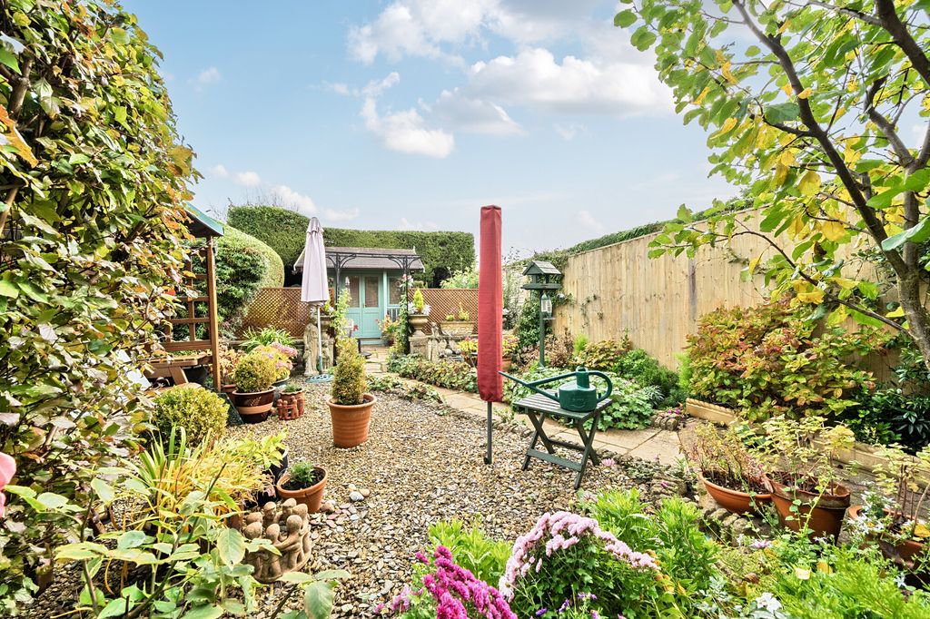 Property photo 2 of 22