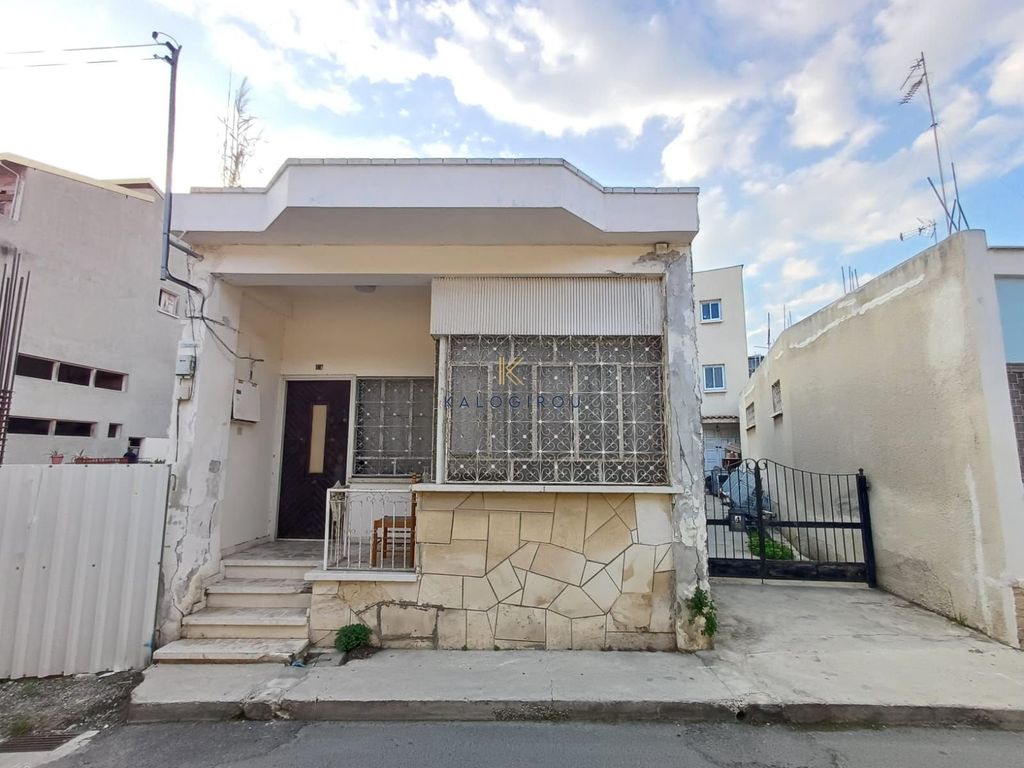 Property photo 1 of 5