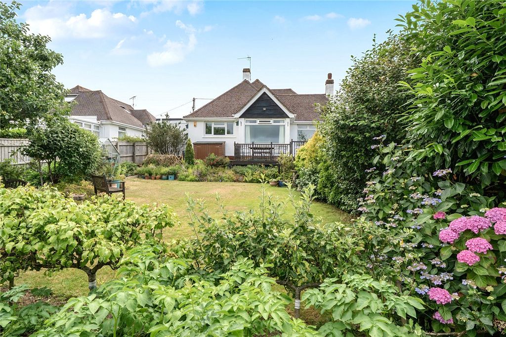 Property photo 1 of 19 Picture No. 07