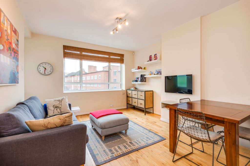 Property photo 1 of 17 Front