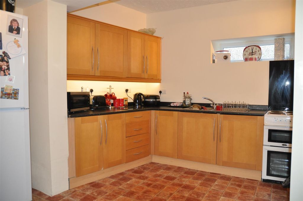 Property photo 2 of 4 Image