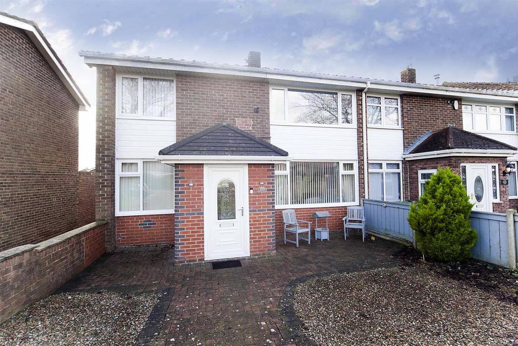 Property photo 2 of 23