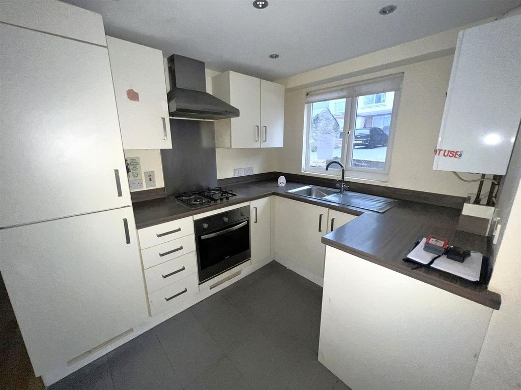 Property photo 3 of 5