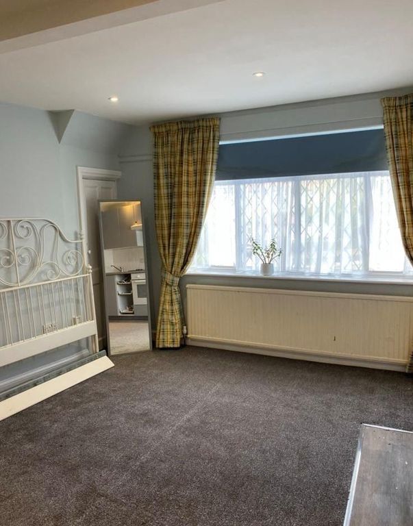 Property photo 2 of 4 Bed (4).Jpg