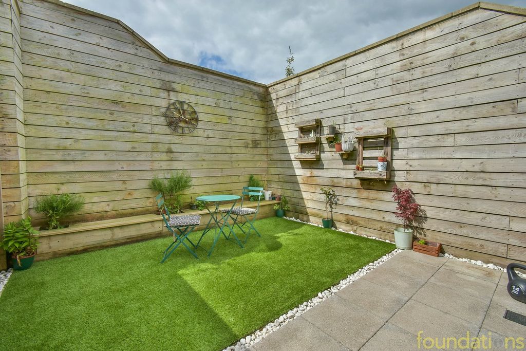 Property photo 3 of 23