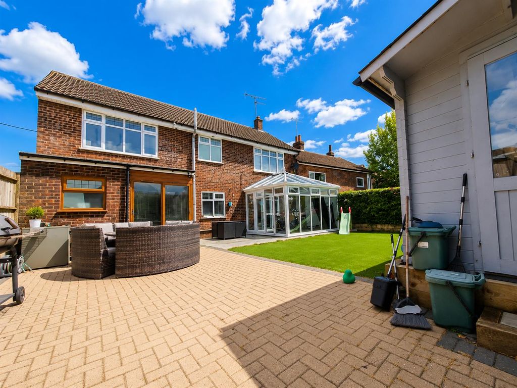 Property photo 3 of 27 d765Fcb0-3F86-4c8A-B2A8-508Aff9Ddc8A.Png