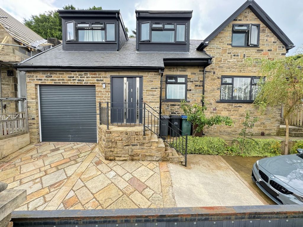 Property photo 1 of 44