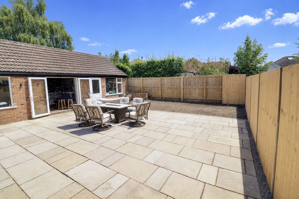 Property photo 3 of 30 Rear Garden
