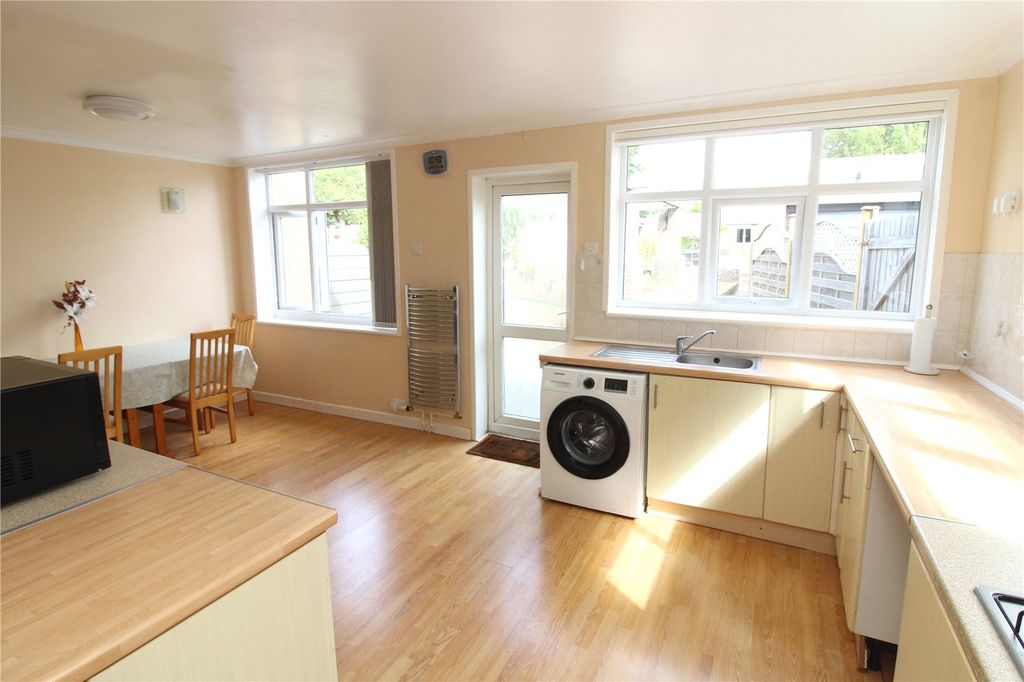 Property photo 3 of 16 Picture No. 05